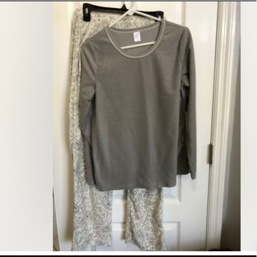 Adonna Fleece Grey, Cream Paisley PJ Set Sz S